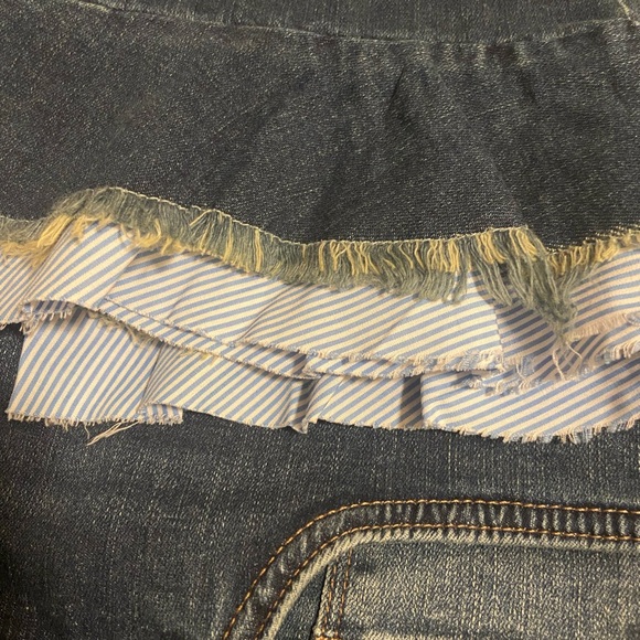 William Rast jeans with ruffle - Picture 7 of 9